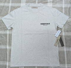 Fear of God Essentials Tee Light Oatmeal Men’s XS Oversized T-Shirt NWT FOG SS22
