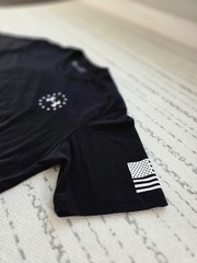 Under Armour Heatgear Freedom T-Shirt Size Medium, Patriotic Black and White