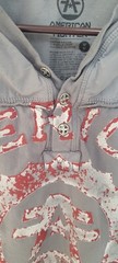 American Fighter Gray and Red Distressed Three Button Up Men’s Medium T-shirt