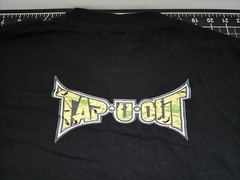 Shaka Active tap u out den take ur moneh Short Sleeve Black T-shirt Mens Size L