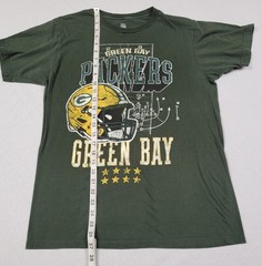 NFL Team Apparel Green Bay Packers Distressed Graphic Print T-shirt Men’s M