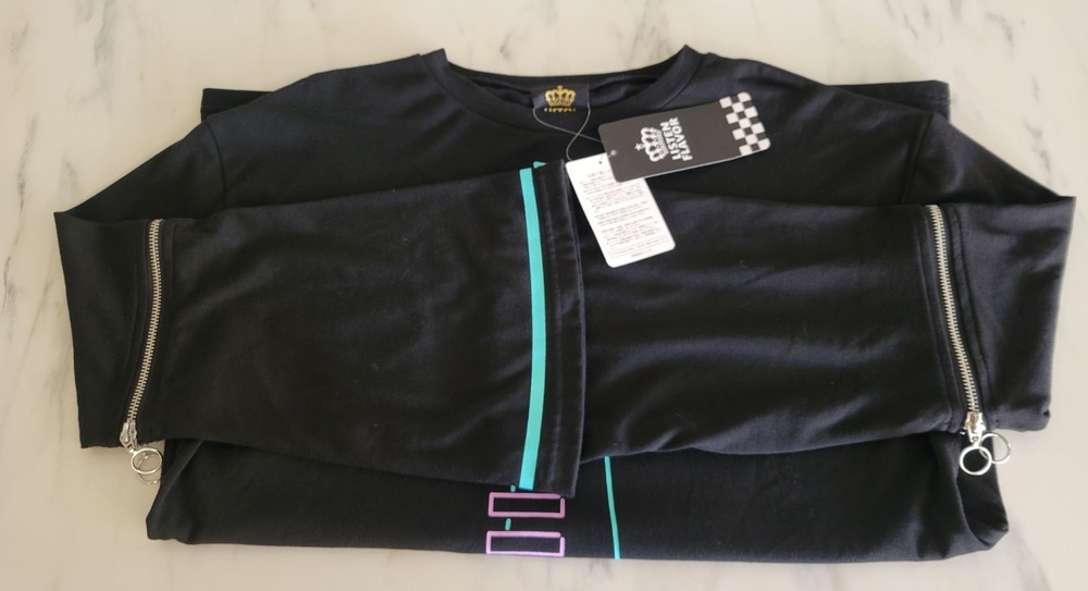 LISTEN FLAVOR Hatsune Miku 2-Way Zip Sleeve Oversized Top Black Free Size NWT