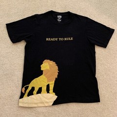 Disney Lion King Uniqlo Lot of 2 T-Shirts Mens Size M Black Gray Simba Scar King
