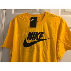 NWT The Nike Tee 28 Speckles Uni Gold Tee Size XL