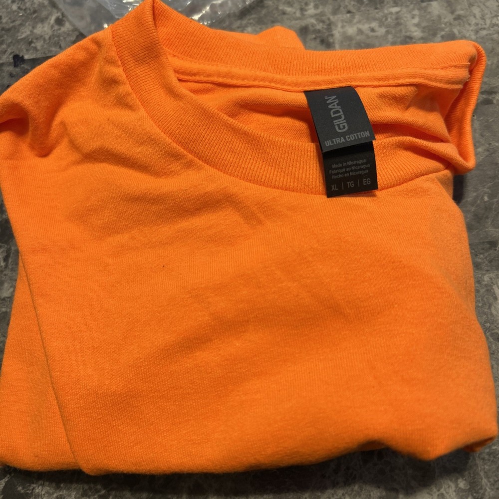 Gildan Mens 50/50 USA Cotton/Polyester Plain Short Sleeves T-Shirt orange. 0