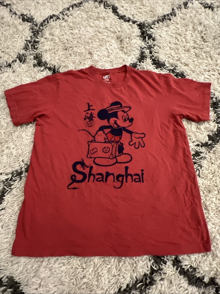 Disney Mickey Mouse Shanghai China L Graphic T-shirt
