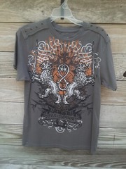 Men’s Size M McDagger 100% Cotton Beaded Lion Crest Graphics T-Shirt