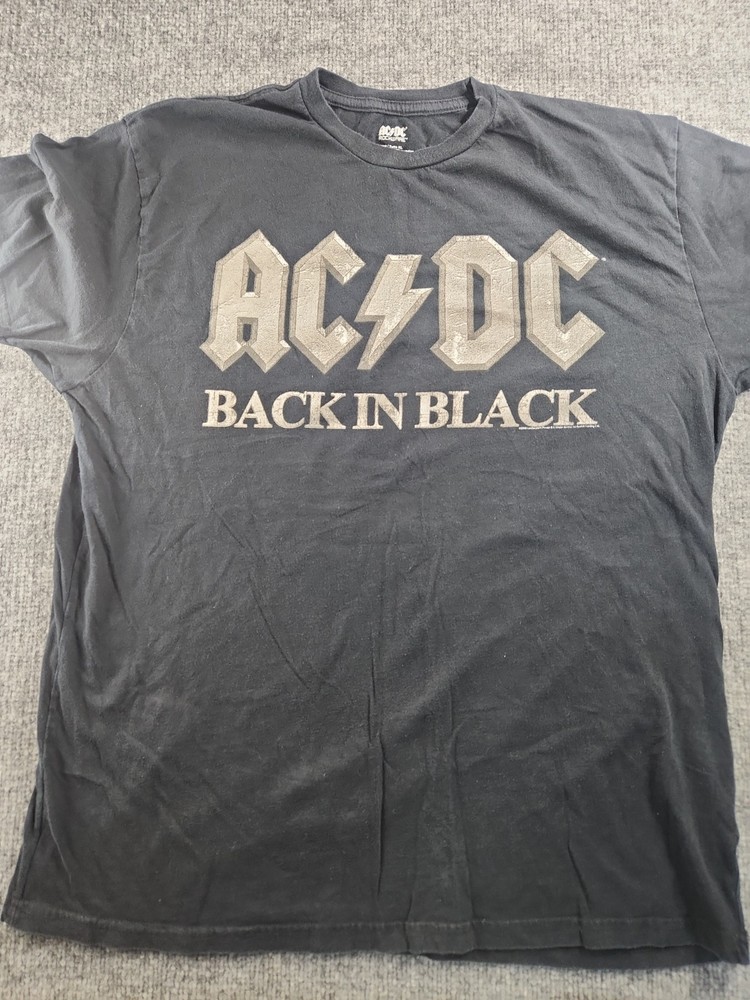 AC/DC back in black men’s shirt size XL