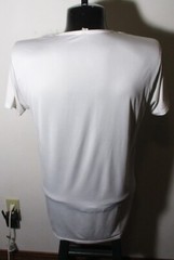 UNI QLO White Thin Short Sleeve Compression T-Shirt Size L NWOT