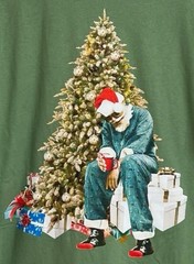 Spectra USA Apparel Men T-Shirt Size L Tired Santa Christmas Graphic Print Green