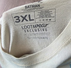 3XL – Loot Crate exclusive Batman Fighting Bear Joker Graphic Tee