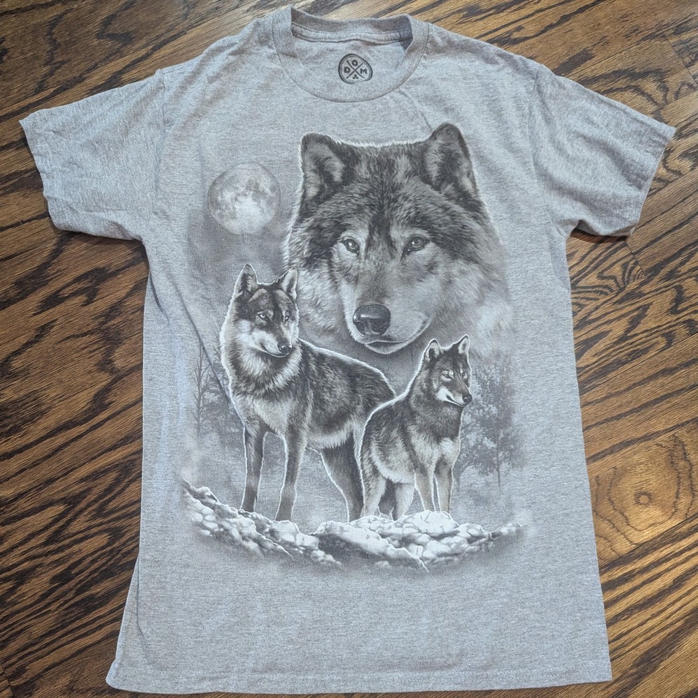DOM Wolves Wolf Pack Gray SHIRT (Small) 17×27 Moon Outdoors Wild Nature