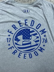 Under Armour Shirt Mens XL Gray Freedom 1776 Flag UA Logo Short Sleeve Tagless