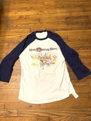 Men’s Disney World Faded 3/4 Sleeves 2 Tone Navy/White Graphic Shirt Medium
