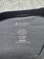 Mens LG Active T Shirt w/ front pocket & floral print on the pocket