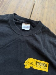 Y2K Voodoo Tactical Skull Crosshairs Rifles Gear Graphic Promo T-Shirt Size Med