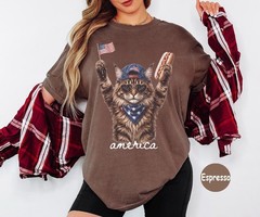Patriotic Cat Vintage Retro Shirt 4th July Cat Lover Independence Day Gift Tee