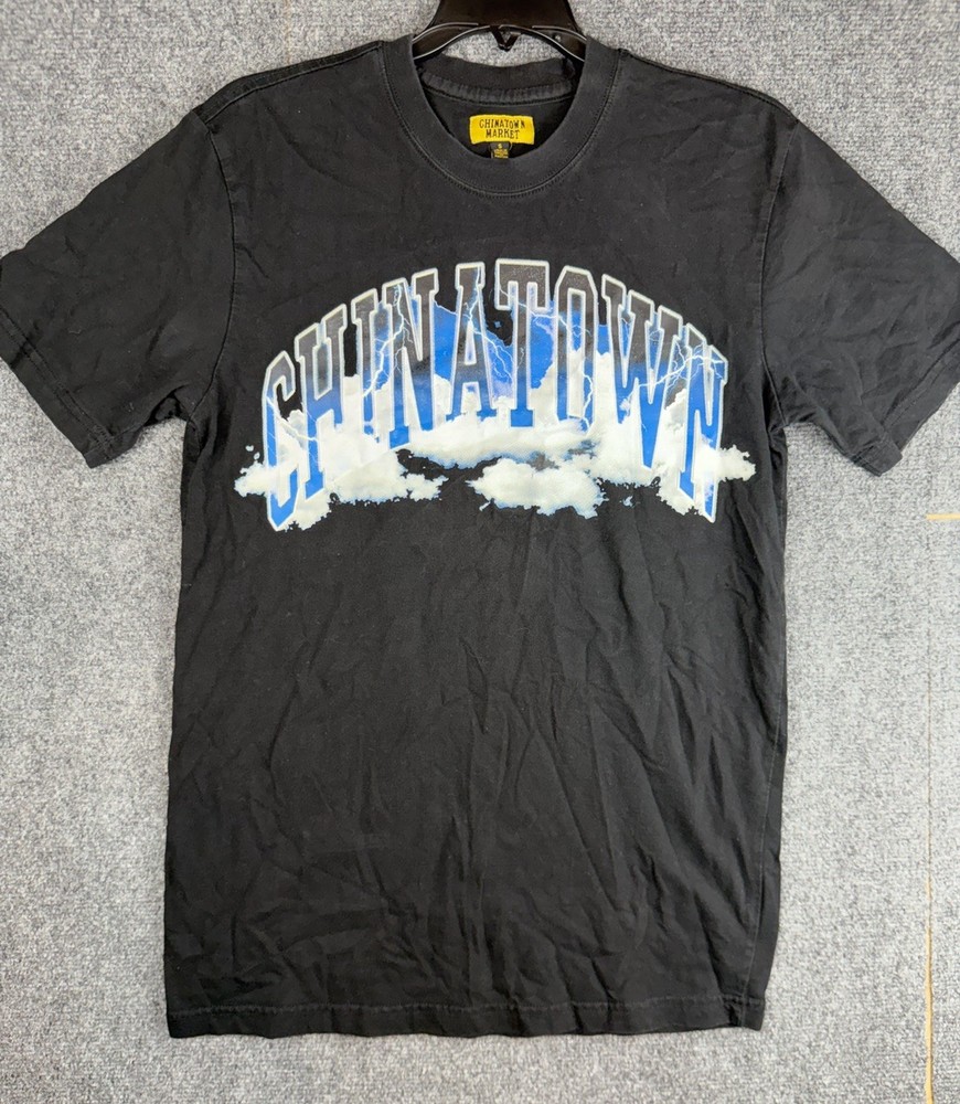 Chinatown Market Lightning Clouds Graphic Black Crewneck T-shirt Men’s S