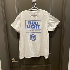 Bud Light Official Beer Sponsor Of The NFL Men’s White T-Shirt New Size Large