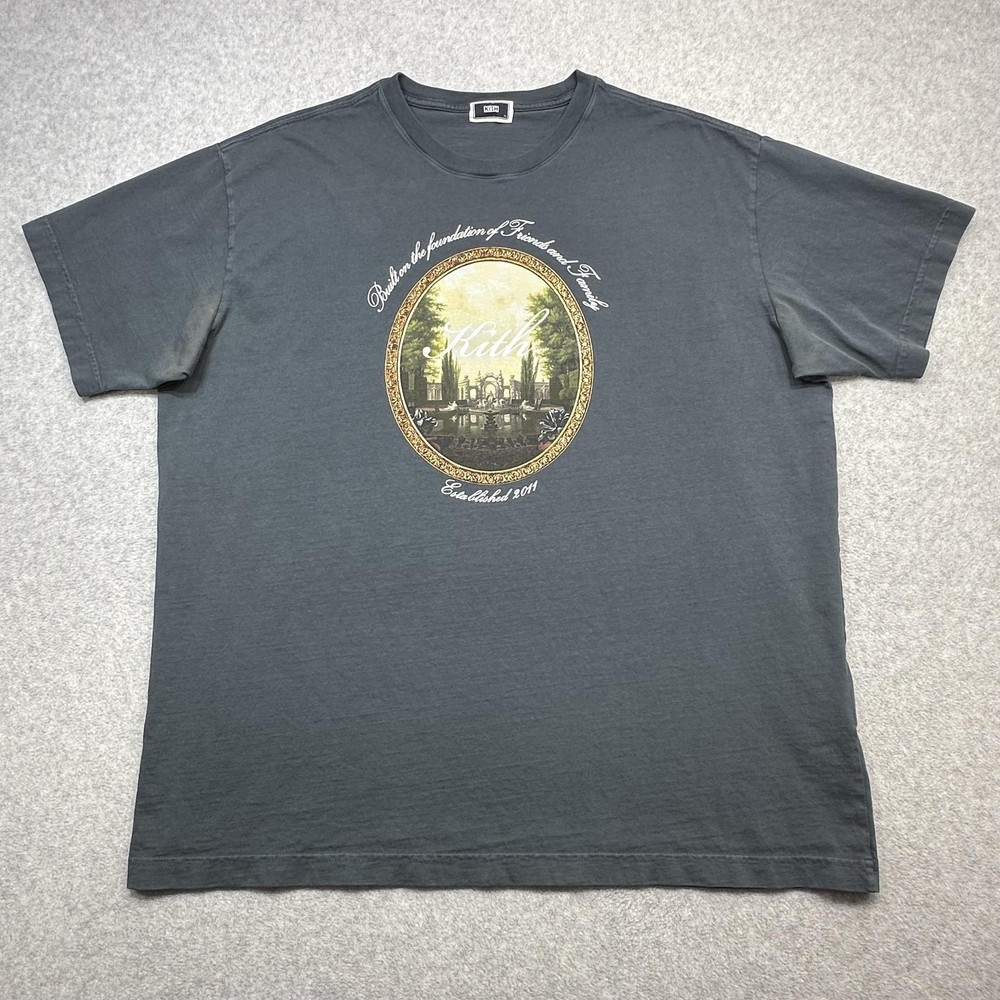 Kith Shirt Mens XL Gray Friends And Family Graphic Tee Cotton Streetwear
