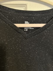 H&M Basic Black Speckled T-Shirt V- Neck Short Sleeve Men’s Reg. Fit Sz X-Large