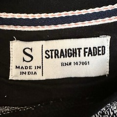 Straight Faded Men’s S Black/White Pattern Crew Neck Front Pocket S/S T-Shirt