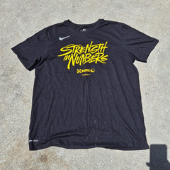 Nike The Nike Tee Dri-FIT NBA Playoffs Strength in Numbers Graphic T-Shirt L