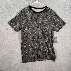 Trademark Company 81 Shirt Adult Medium Gray Black Preppy Casual Aloha Beach