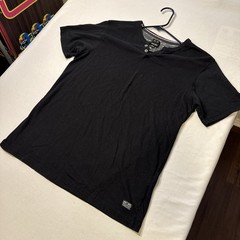 Navy Yard California Black Large T-Shirt V-neck With Buttons