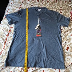 Sunday Joe Malibu Mens Large Slate Blue Short Sleeve Henley Shirt NWT Pre-Shrunk