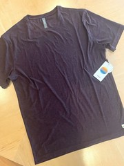 NEW! VUORI Men Strato Tech T-Shirt SS—(M)—“RAISIN HEATHER”—Active Top + SPF—Soft