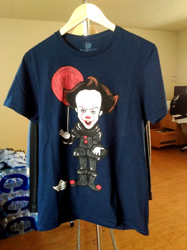 IT – Pennywise the Dancing Clown T-Shirt Men’s Size Small