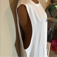 Men’s White Beach Graphic Print Crew Neck Sleeveless T-Shirt Size L