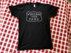 1938 Birmingham Alabama Vulcan Park T-Shirt Medium Black Park Entrance Plaque