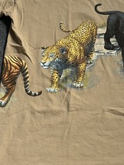 Vintage Universal Studios Big Cats Wraparound Tee Beige XXL Nature Lion Tiger
