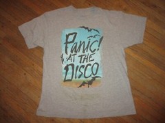 PANIC AT DISCO T SHIRT Fear Loathing Ralph Steadman Style Art Las Vegas Bats LG