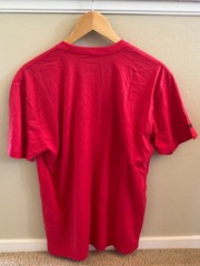 EXCELLENT Mens Asics Activewear T-Shirt Red Size L Dark Blue Logo 50/50 Blend