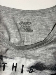 ASICS T Shirt Mens Size XLarge Gray Graphic Athletic Casual Comfort graphic tee