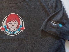 Wendy’s Uniform ‘Cut Nets Not Corners’ Employee Men’s Gray Medium T Shirt Barco