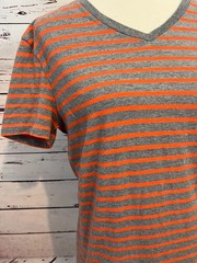 American Eagle T-Shirt Athletic Fit short sleeve tee shirt Small Stripe Vneck
