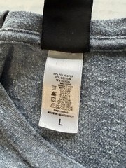 JUNK FOOD Snoopy “All Chicks Do Is Complain” Grey T Shirt Faded – Size Large (L)