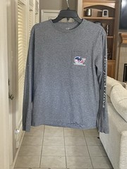 Vineyard Vines Gray Long Sleeve Pocket Tee Shirt Small Navy Pink Whale Graphic