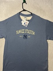 New 2007 NY New York Yankees Yankee Stadium Men’s Blue Large Baseball t-Shirt