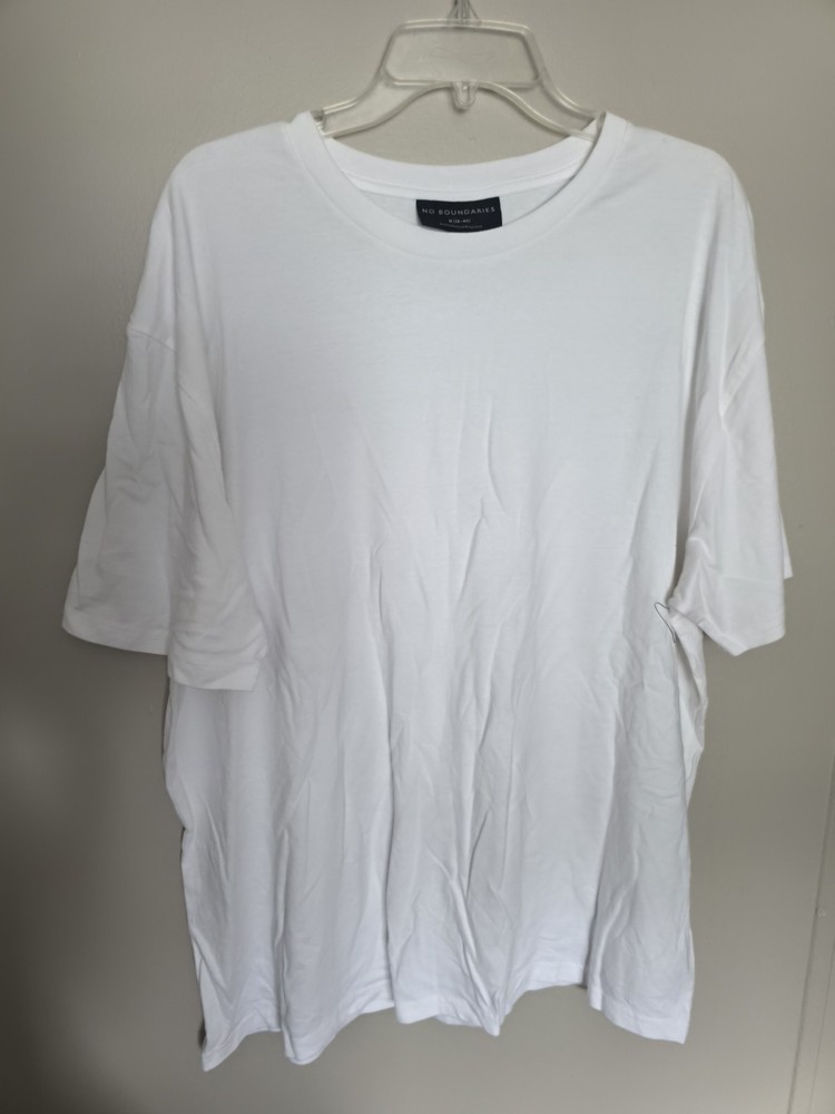 No Boundaries Men’s T-Shirt Size M Short Sleeve White Crew Neck Cotton