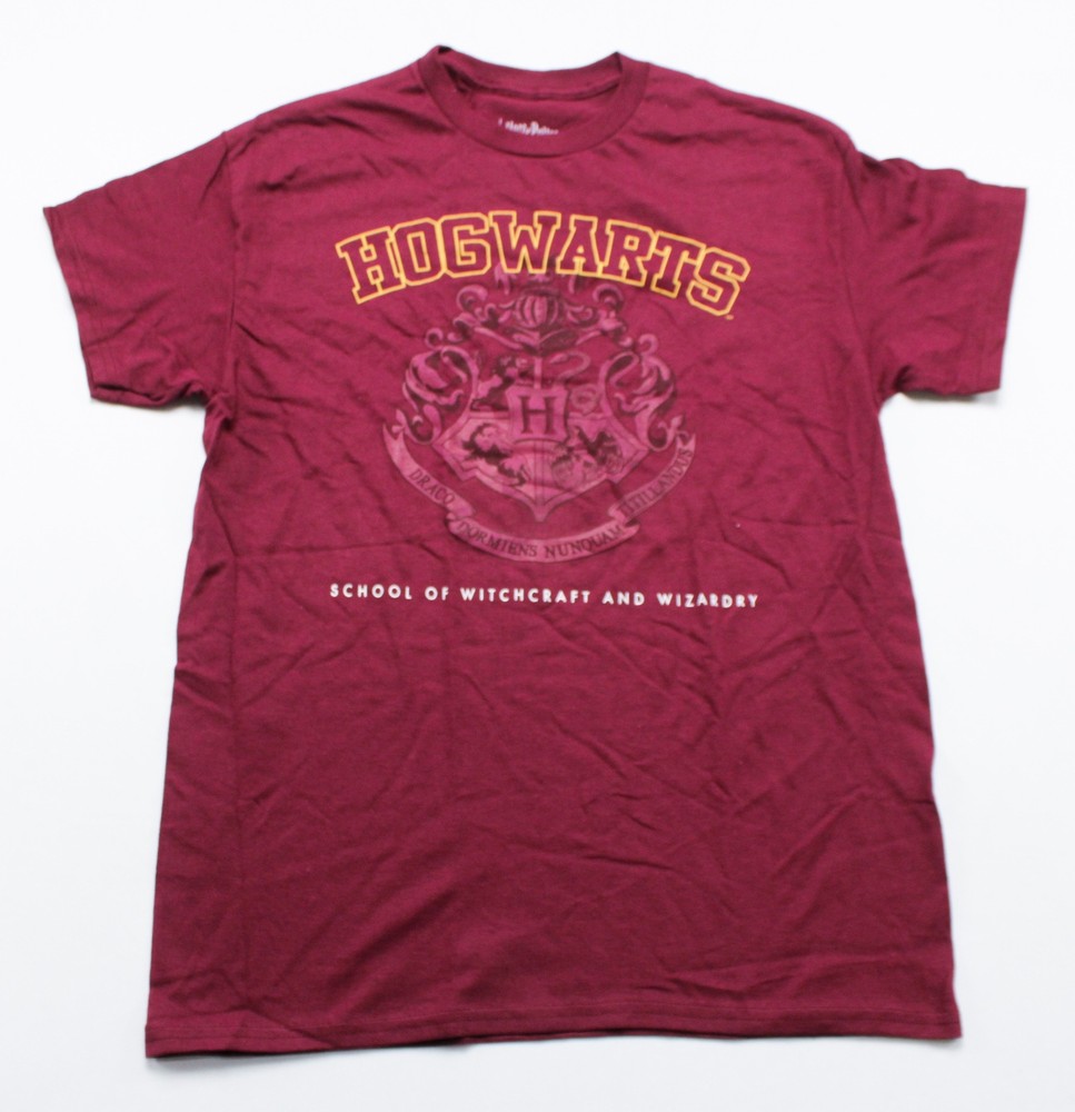Loot Crate Unisex Adult’s Hogwarts Short Sleeve Tee Shirt EJ1 Maroon Medium