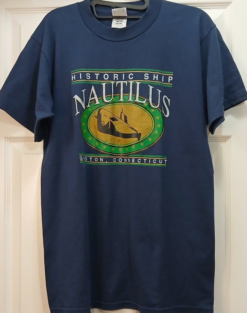 VINTAGE NAUTILUS SUBMARINE T SHIRT MENS M GROTON CT SINGLE STITCH USA