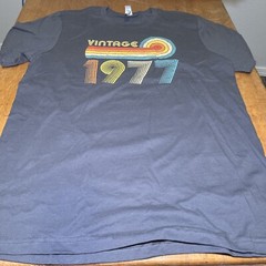 Vintage 1977 t shirt On The Canvas Label Size L Unisex NWOT