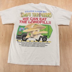ONLINE CERAMICS Spookiest Fung mushrooms t-shirt SMALL haunted wagon