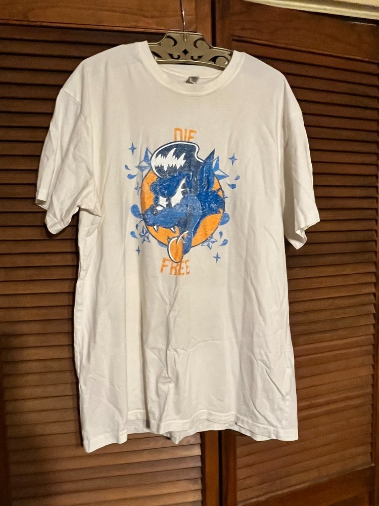 AS COLOUR Graphic T Shirt Mens Large White Die Free Print Short Sleeve 22×29
