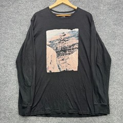 The North Face Classic Fit Graphic Tee Mens XL Black Long Sleeve Outdoor